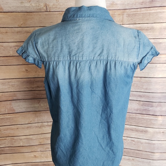 Ruffle Chambray Blouse - Picture 3 of 3